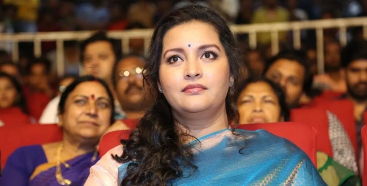 రేణు దేశాయ్ కొత్త ప్రాజెక్ట్.. కాశీలో షూటింగ్