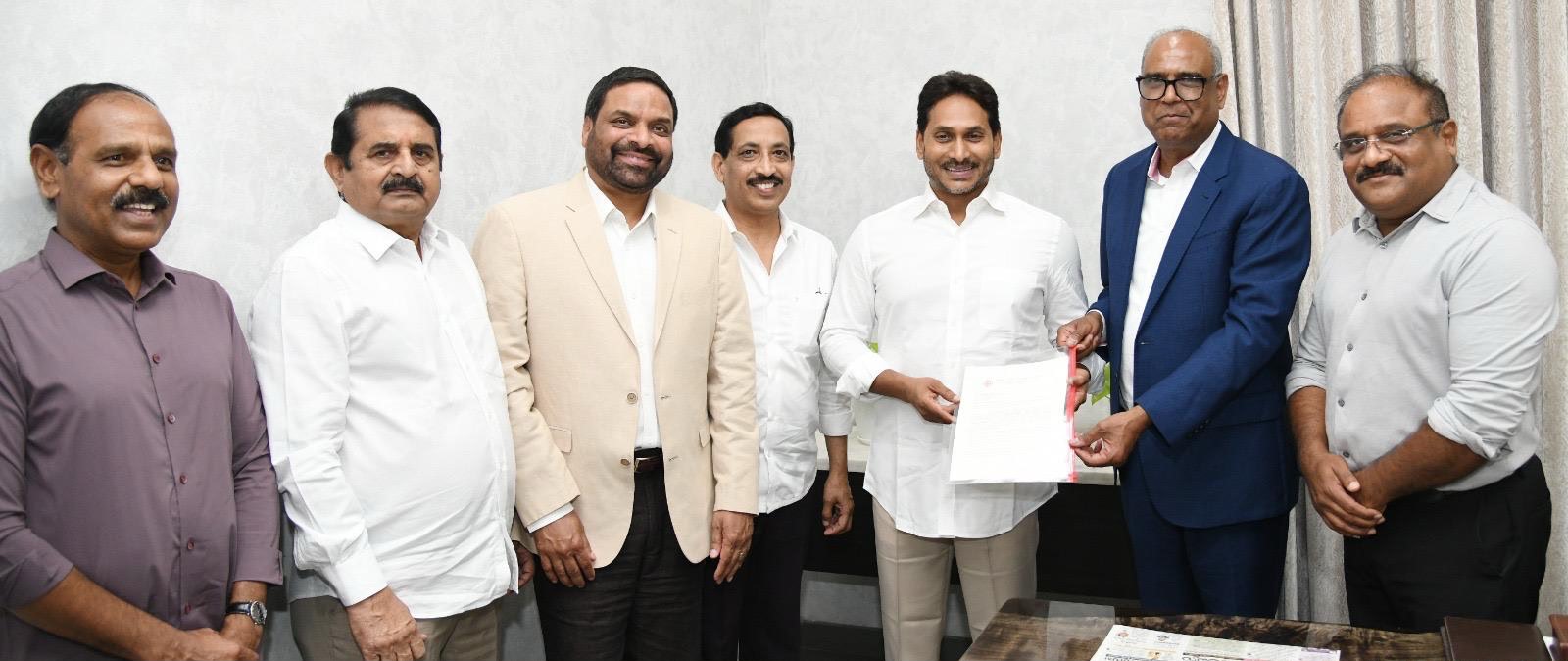 వైఎస్ జగన్‌తో అటా (ATA) ప్రతినిధుల భేటీ.. ప్రవాసాంధ్రుల క్షేమ సమాచారాలపై ఆరా