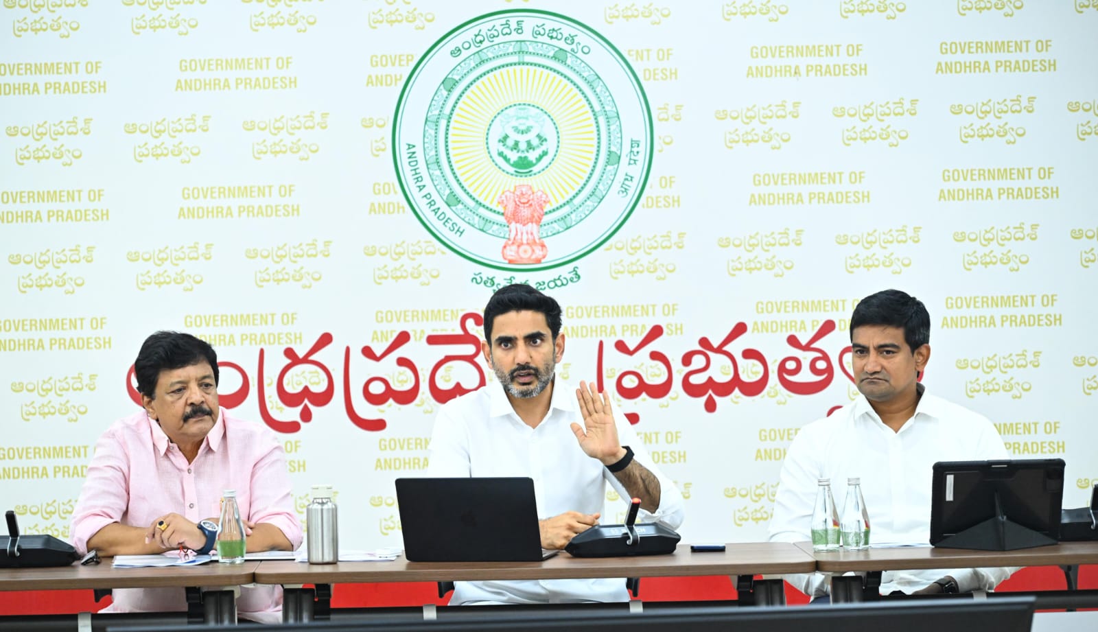 లోకేష్ ఆధ్వర్యంలో 20 లక్షల ఉద్యోగాల లక్ష్యం